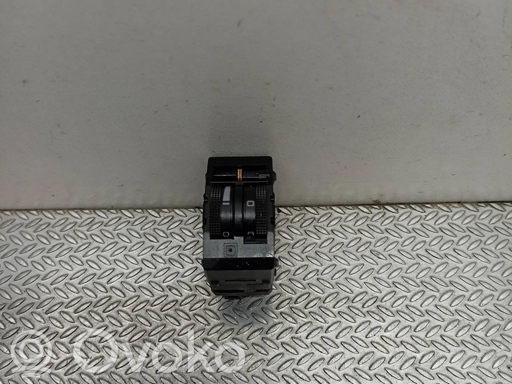 Headlight level height control switch   4B0919094A,04052211