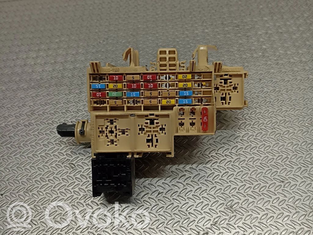 Opel Movano B Módulo de fusible 