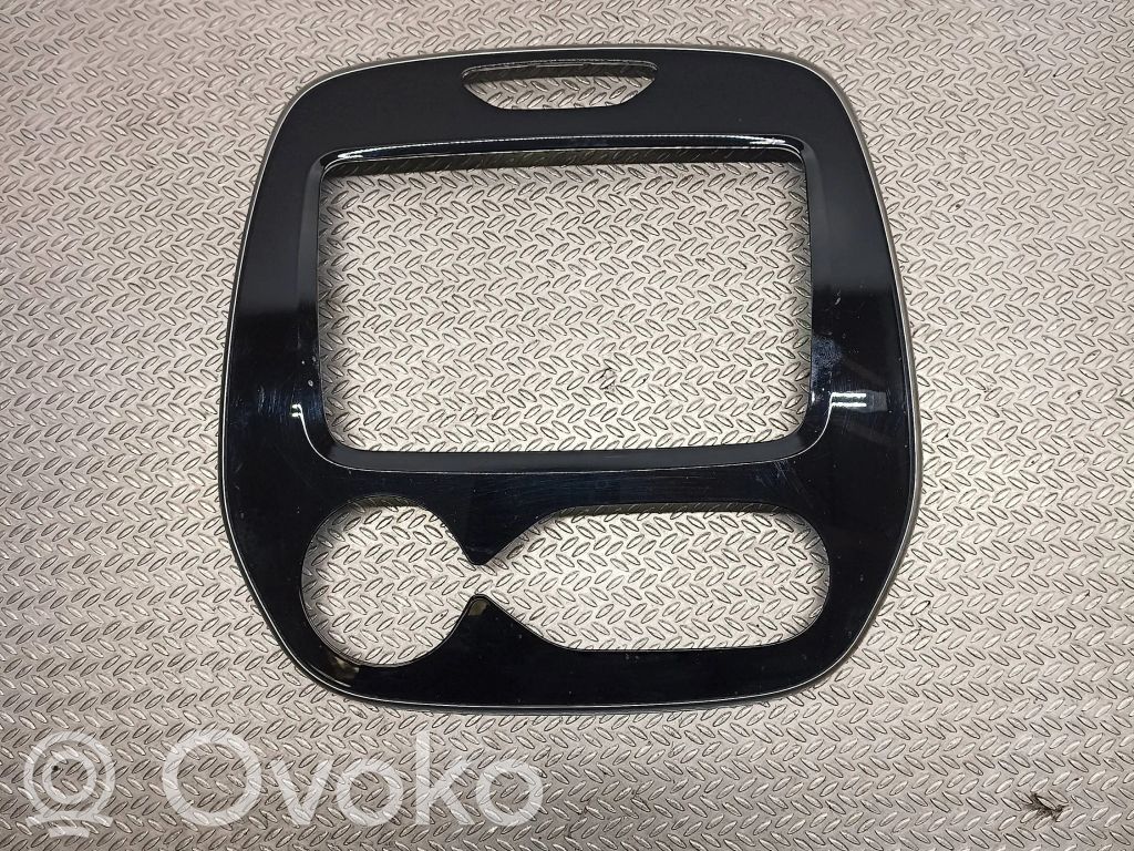 Renault Captur Panel trim 