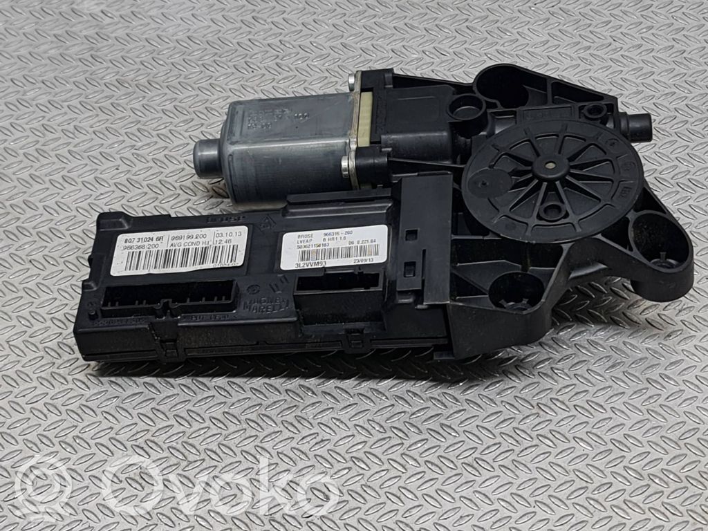 Renault Megane III Silnik regulatora szyby drzwi przednich 