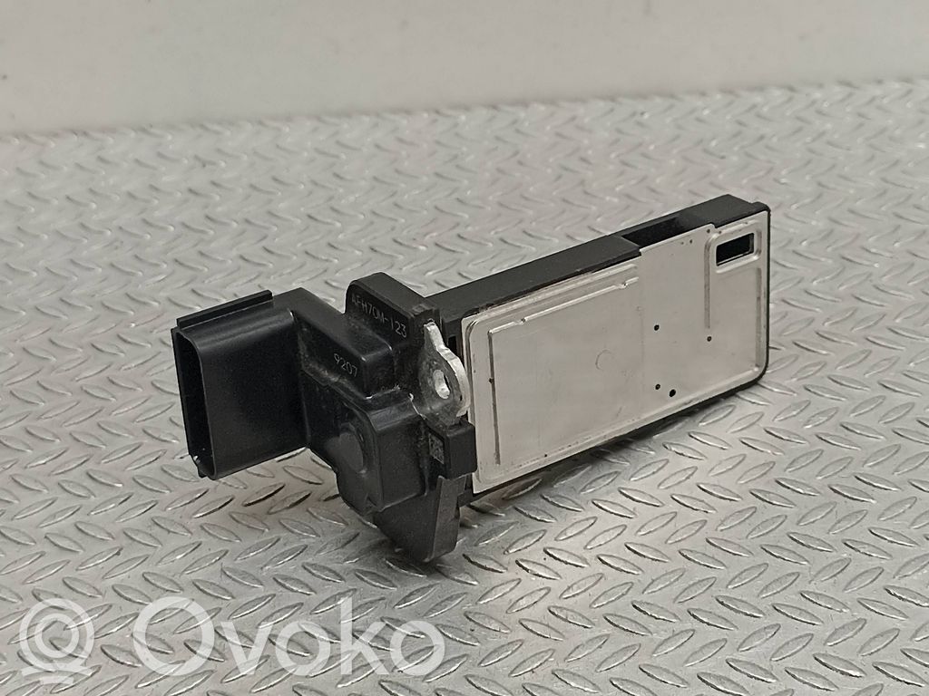Przepływomierz masowy powietrza MAF   23324767,AFH70M123,9207