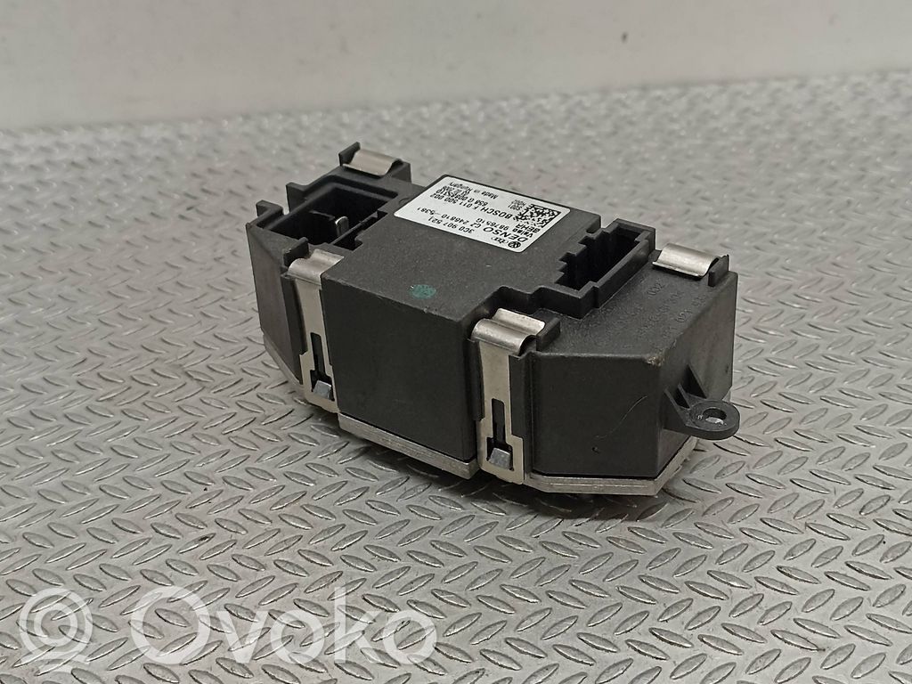 Volkswagen Golf V Lämpöpuhaltimen moottorin vastus 