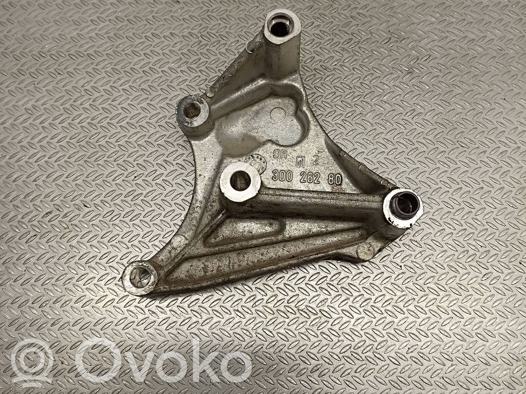 Citroen C5 A/C compressor mount bracket 