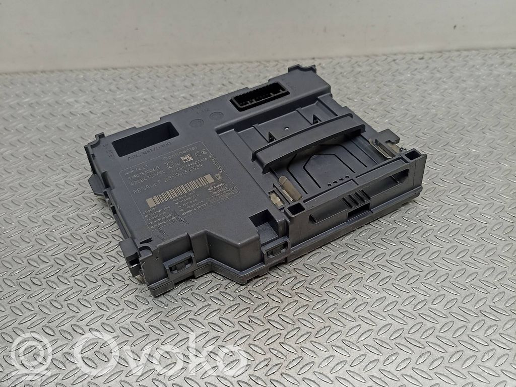 Renault Clio IV Ignition key card reader 
