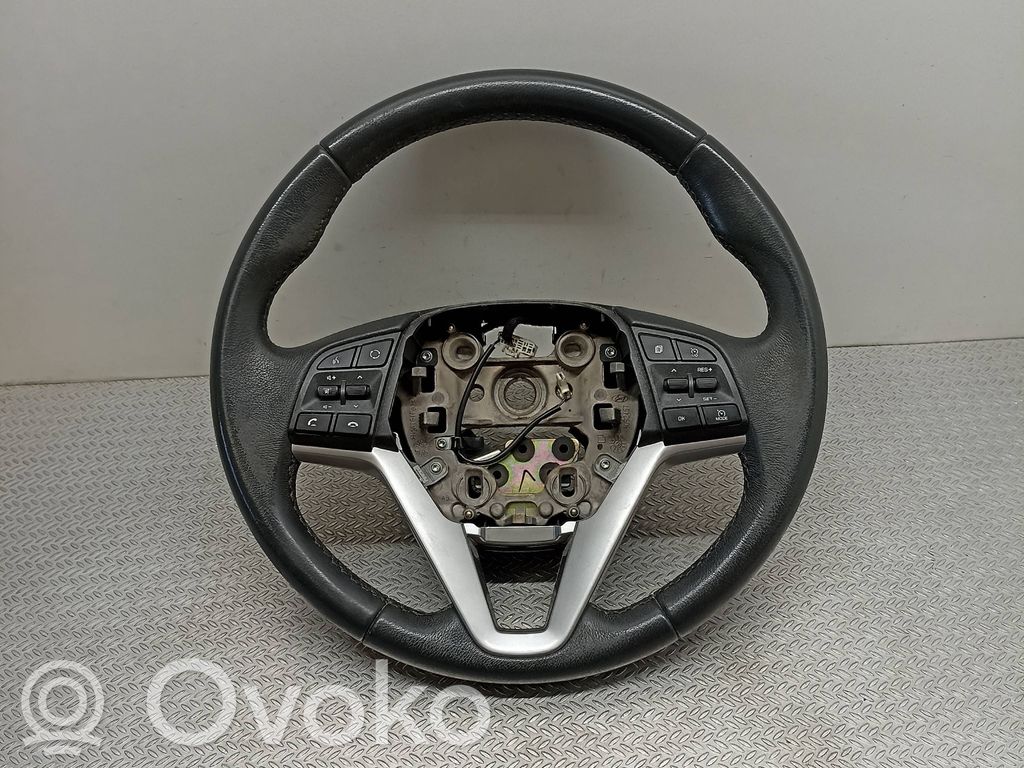 Hyundai Tucson TL Ohjauspyörä 