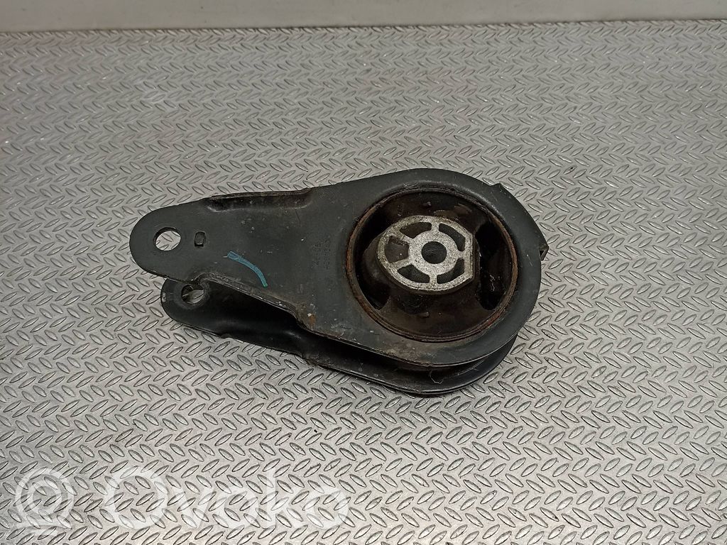 Peugeot 3008 I Engine mount bracket 