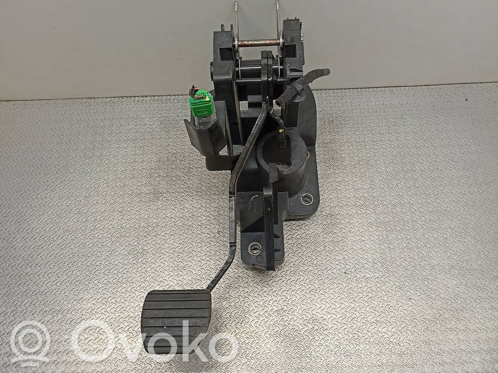 Renault Twingo III Bremžu pedālis 