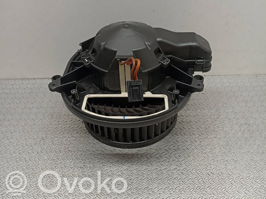 BMW 1 F20 F21 Вентилятор печки 