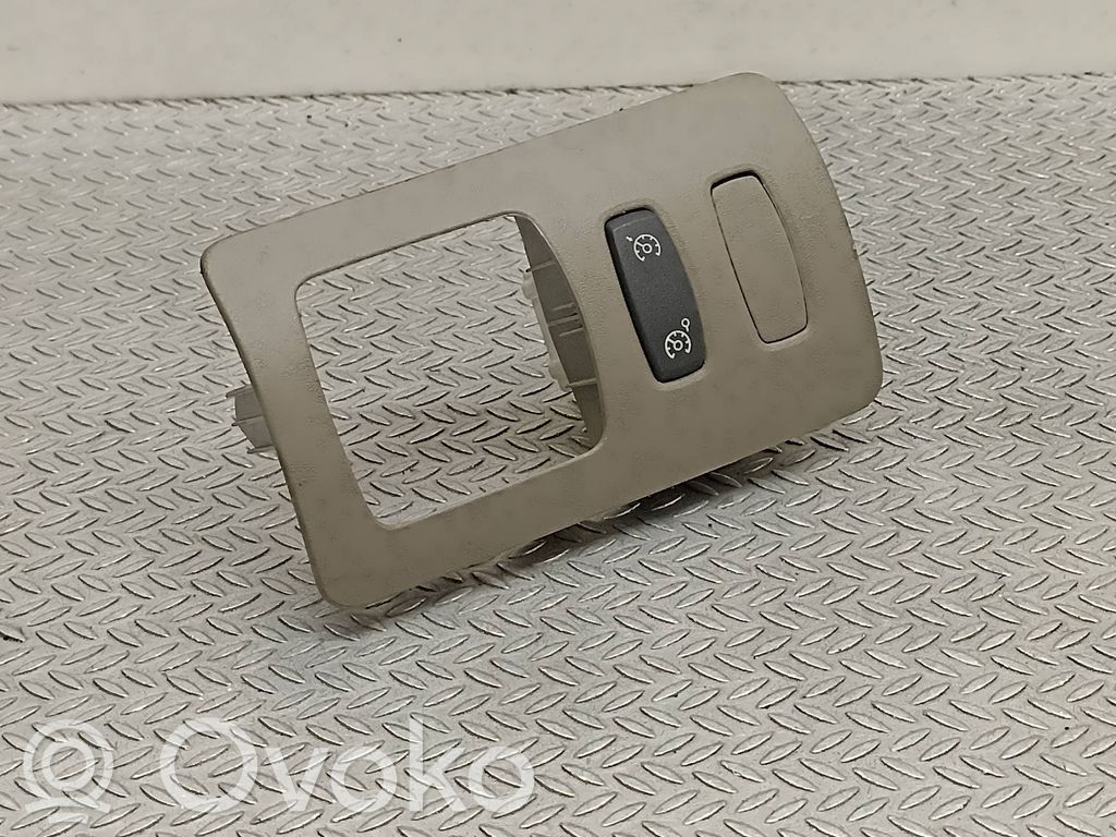 Renault Clio III Cruise control switch 