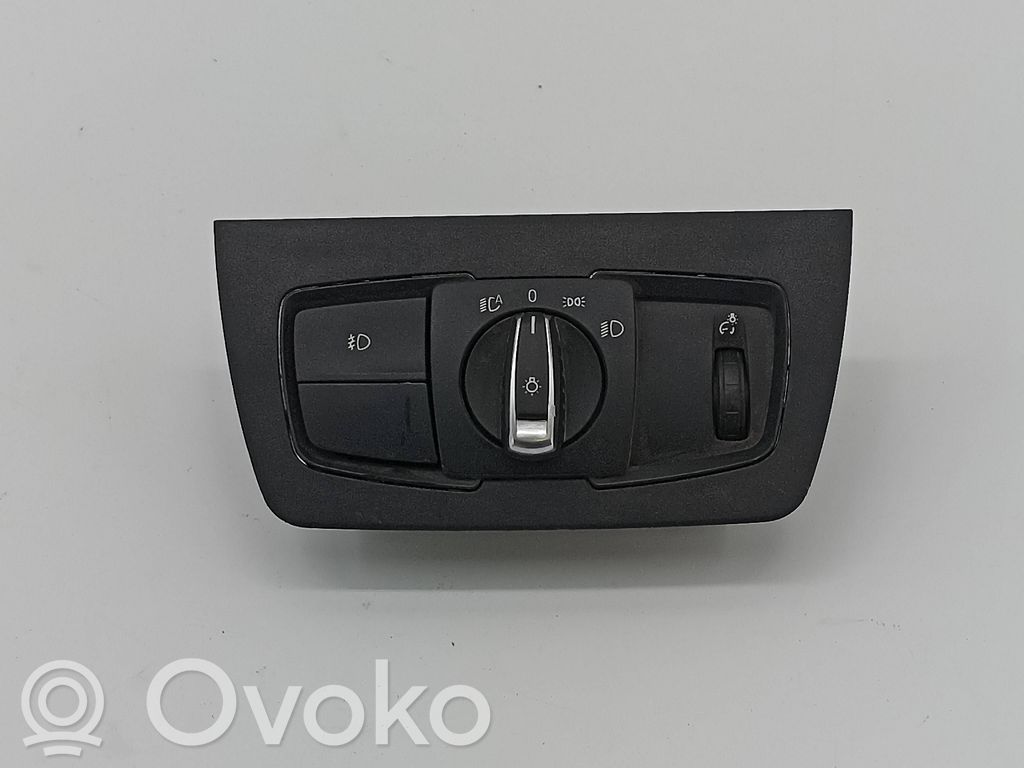 BMW 3 F30 F35 F31 Šviesų jungtukas 
