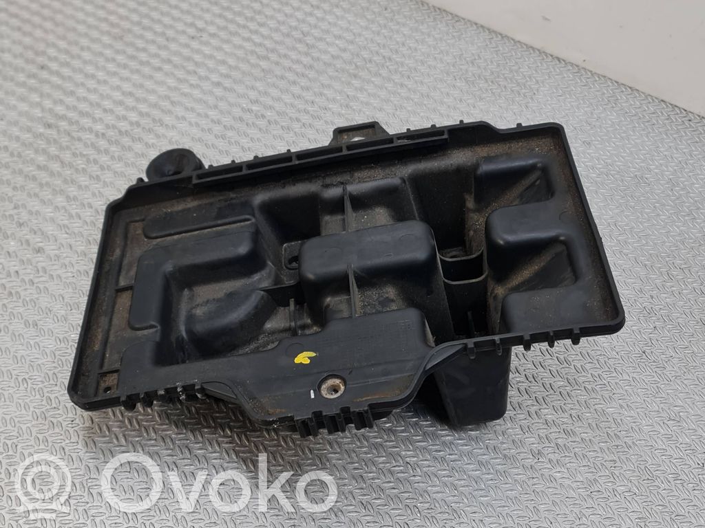 KIA Sportage Battery tray 