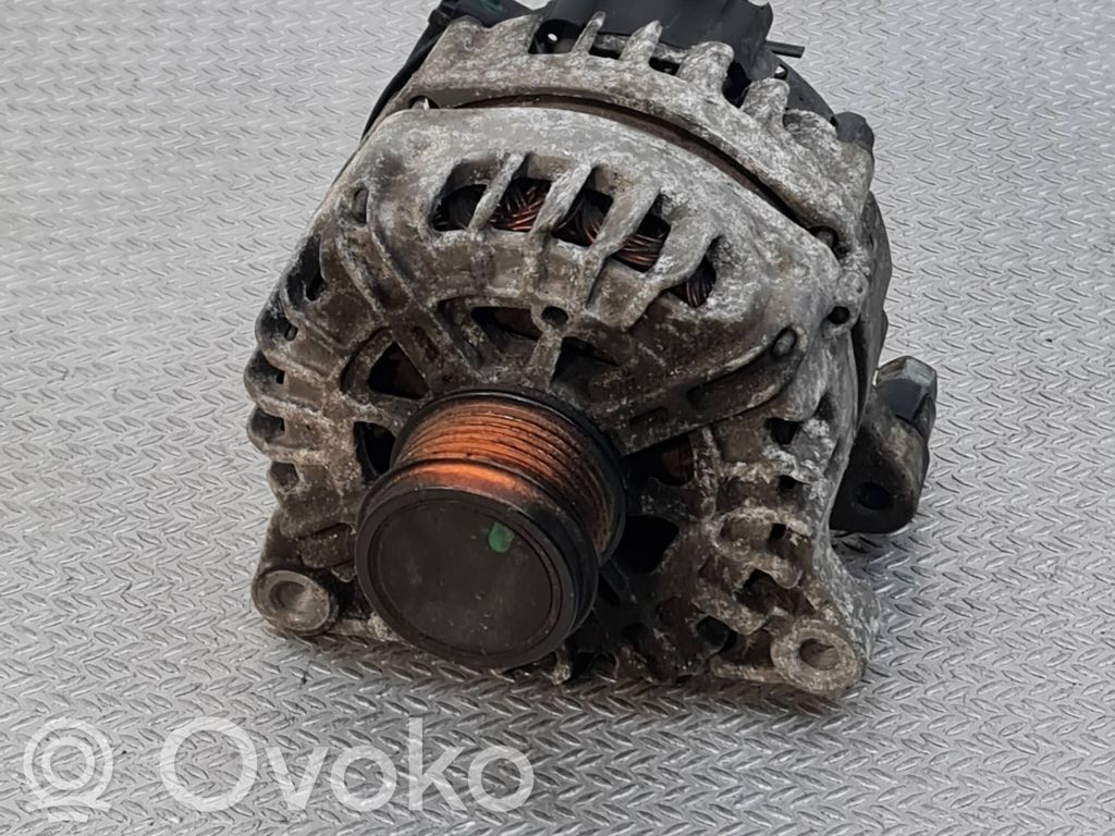 Peugeot 208 I Alternador 