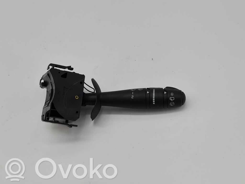 Renault Twingo II Wiper control stalk 