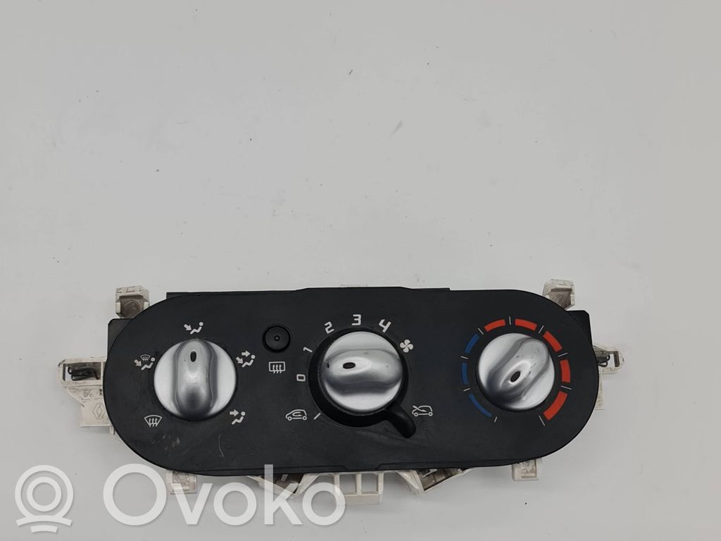 Renault Twingo II Climate control unit 
