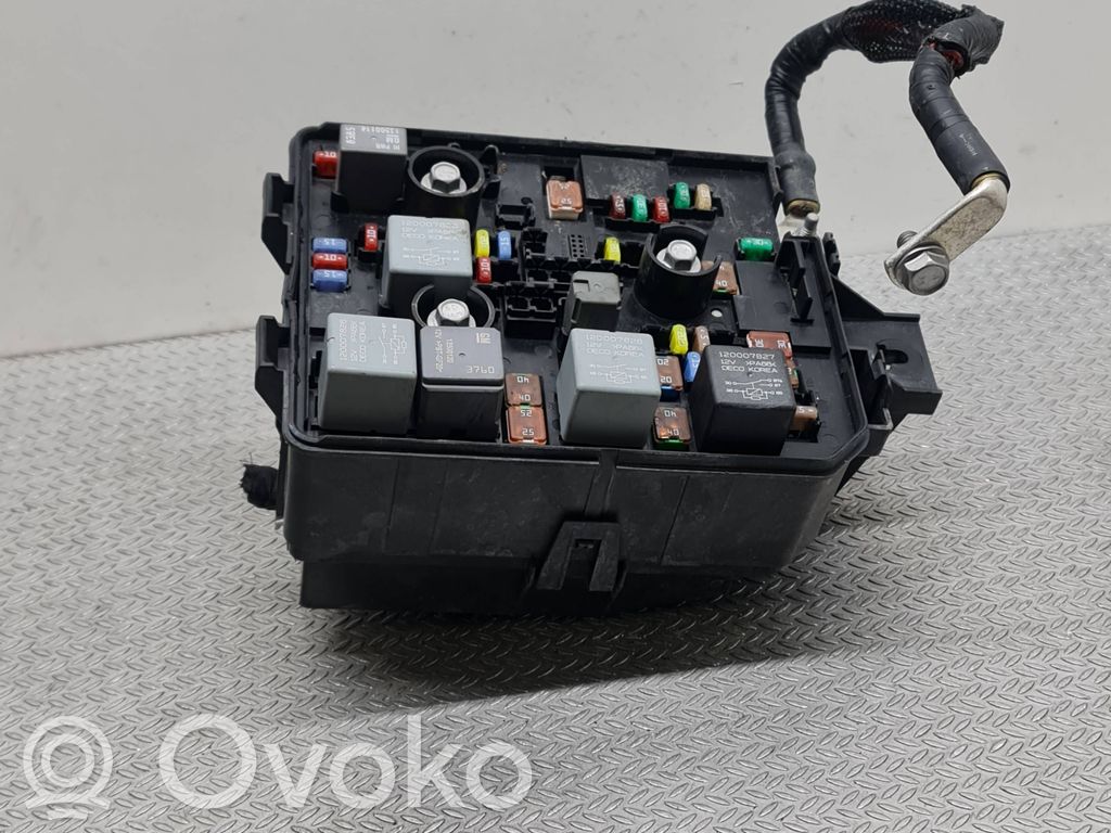 Opel Corsa E Sulakemoduuli 