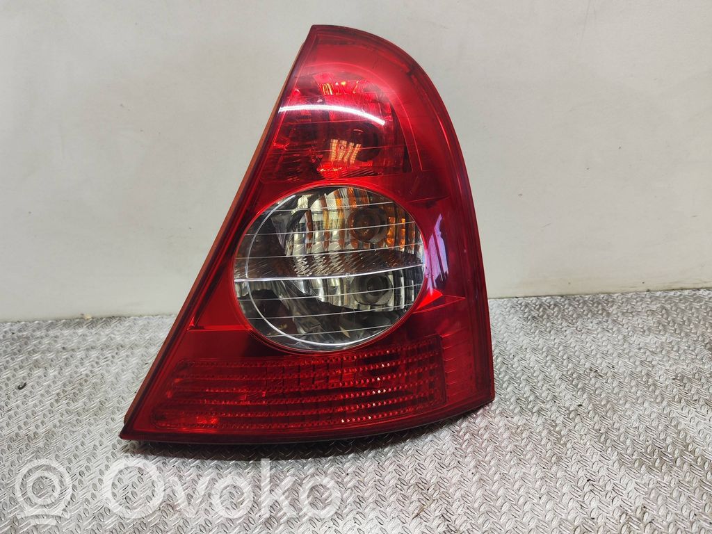 Renault Clio II Luci posteriori 