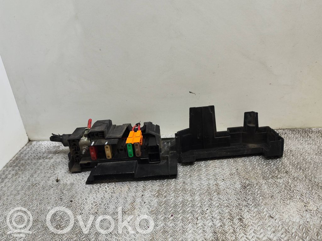 Renault Clio III Sulakemoduuli 