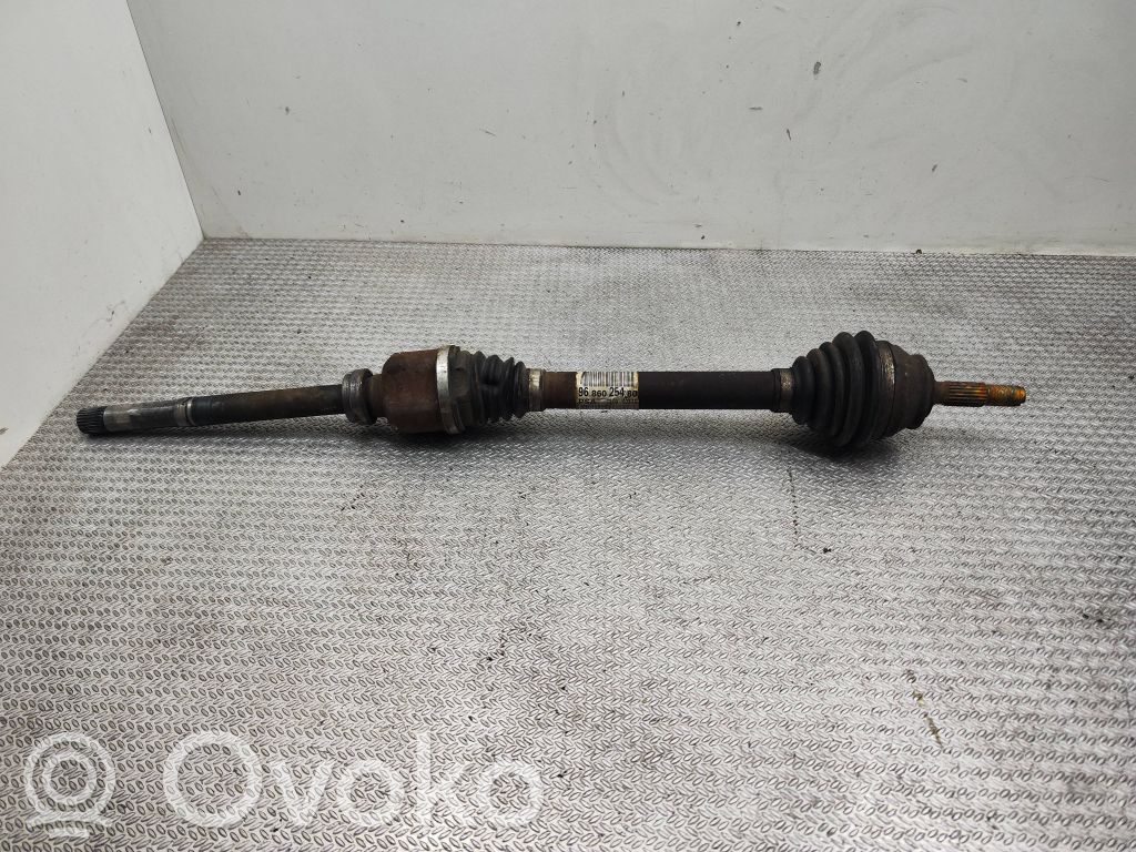 Peugeot 208 I Front driveshaft 