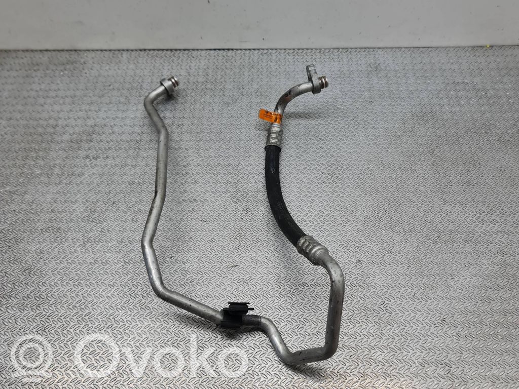 Peugeot 208 I Ilmastointilaitteen putki (A/C) 