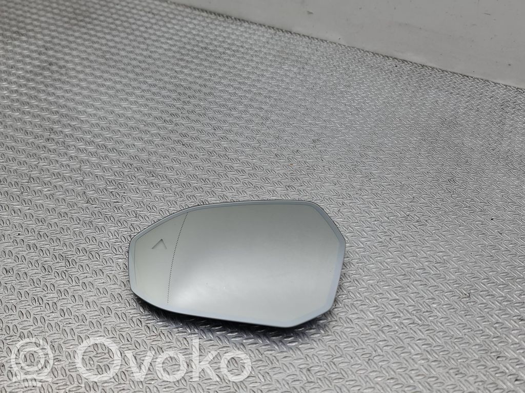 BMW 5 G60 G61 Wkład lusterka drzwi przednich 