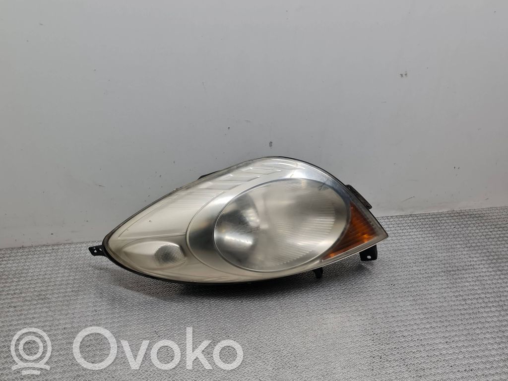 Nissan Note (E11) Headlight/headlamp 