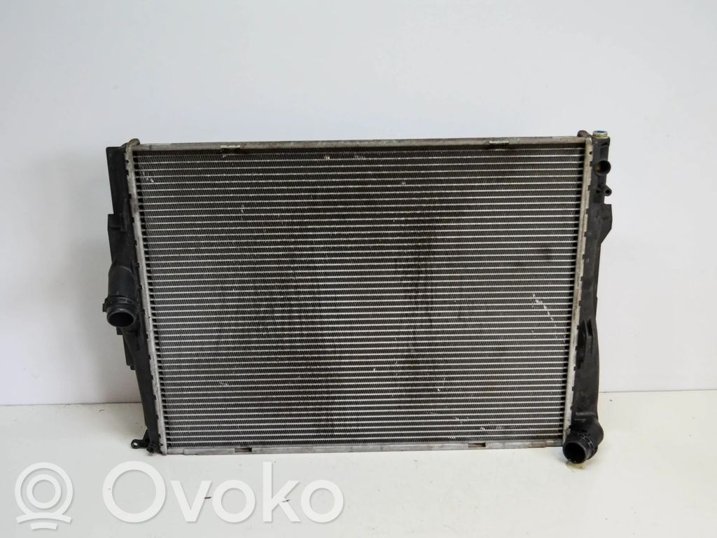 BMW 3 E90 E91 Aušinimo skysčio radiatorius 