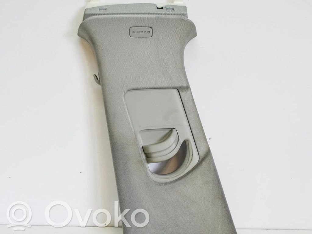 Audi A4 S4 B9 8W Pilar (B) (inferior) 