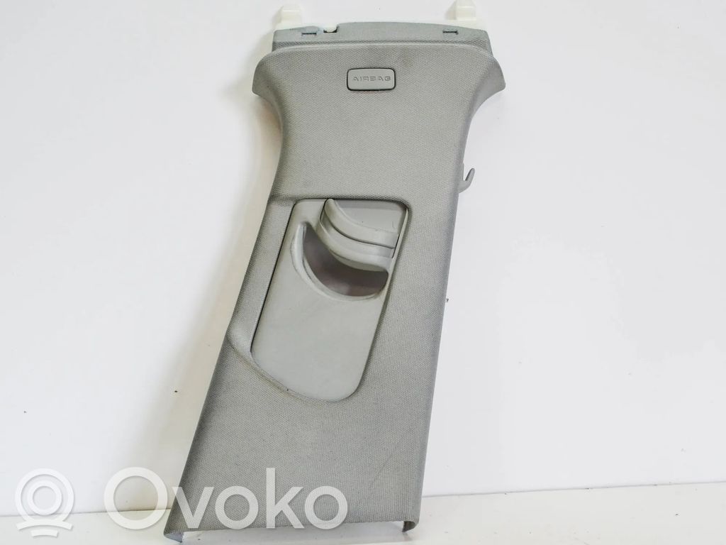 Audi A4 S4 B9 8W Osłona górna słupka / B 