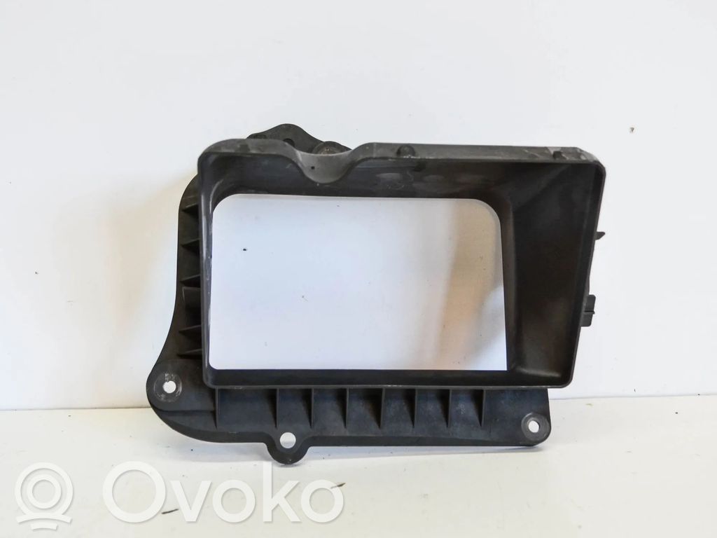 Audi A4 S4 B9 8W Autres pièces compartiment moteur 