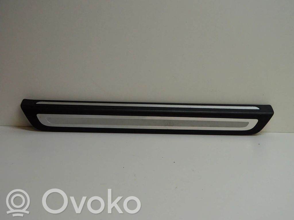 Audi Q5 SQ5 8R Osłona słupka szyby przedniej / A 