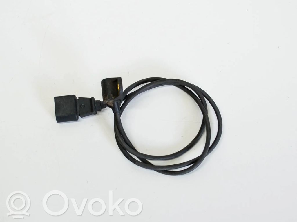 Volkswagen PASSAT B5 Sensor de posición del cigüeñal 