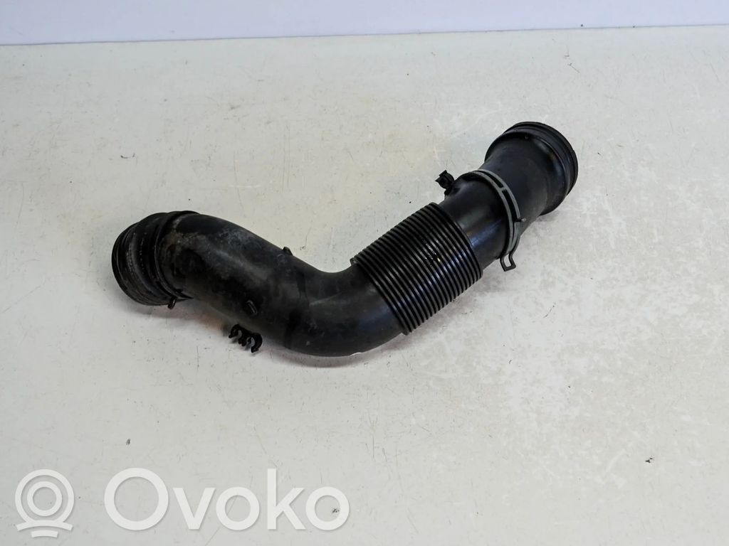 Volkswagen Caddy Schlauch / Leitung Ladeluftkühler 