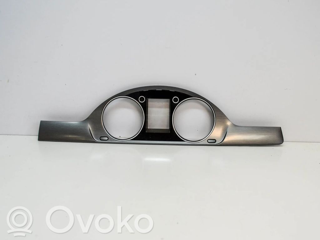Volkswagen PASSAT B7 Moldura del panel 