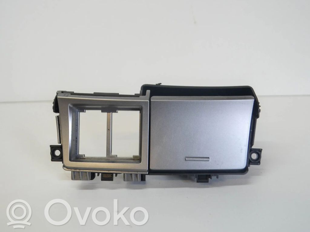 Mazda 3 II Car ashtray 