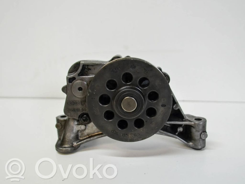 Volkswagen Golf VI Bomba de aceite 