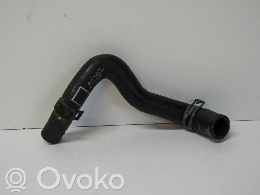 Audi A4 S4 B9 8W Przewód / Wąż chłodnicy 