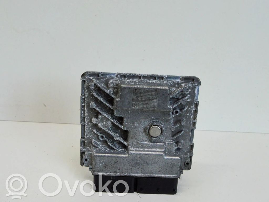 Audi A4 S4 B9 8W Unidad de control/módulo del motor 