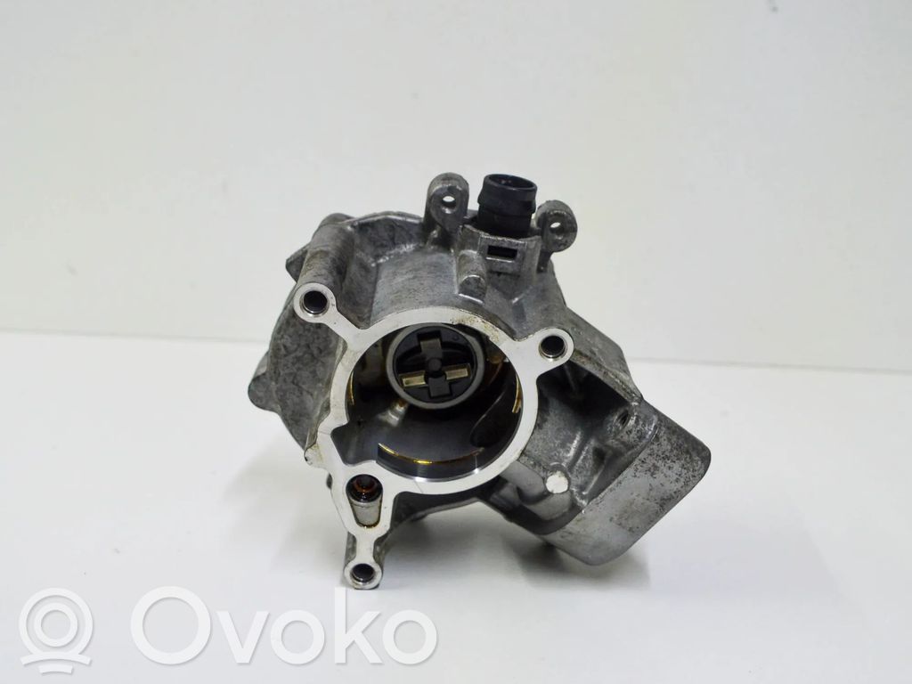 Audi A6 S6 C7 4G Alipainepumppu 