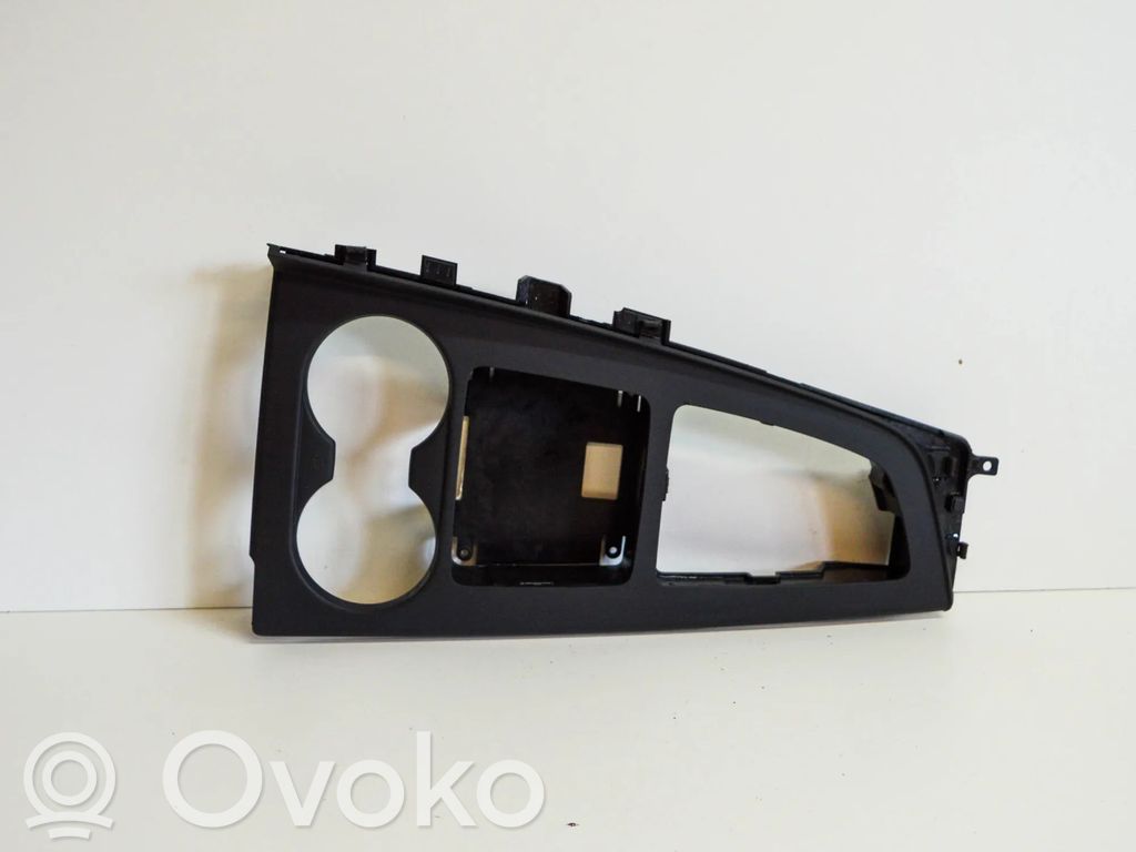 Audi A4 S4 B9 8W Consola de plástico de la palanca de cambios 