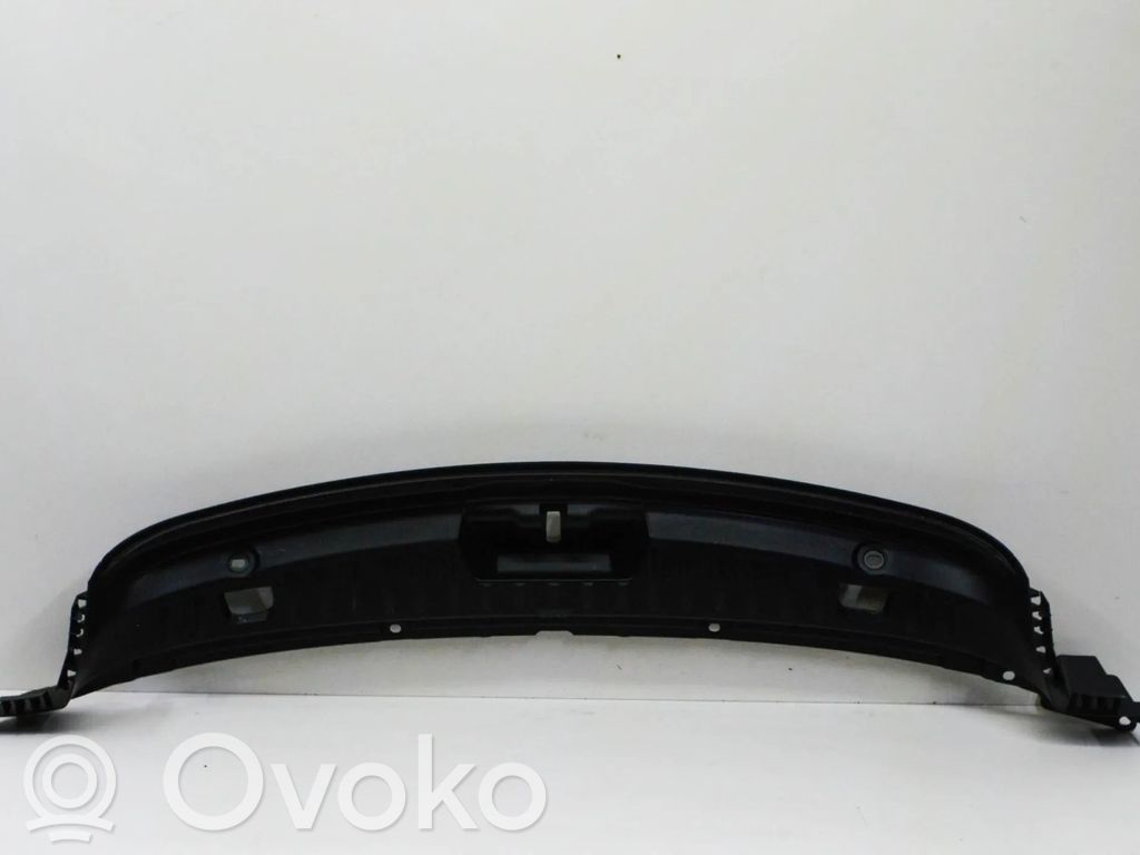 BMW 5 GT F07 Osłona pasa bagażnika 