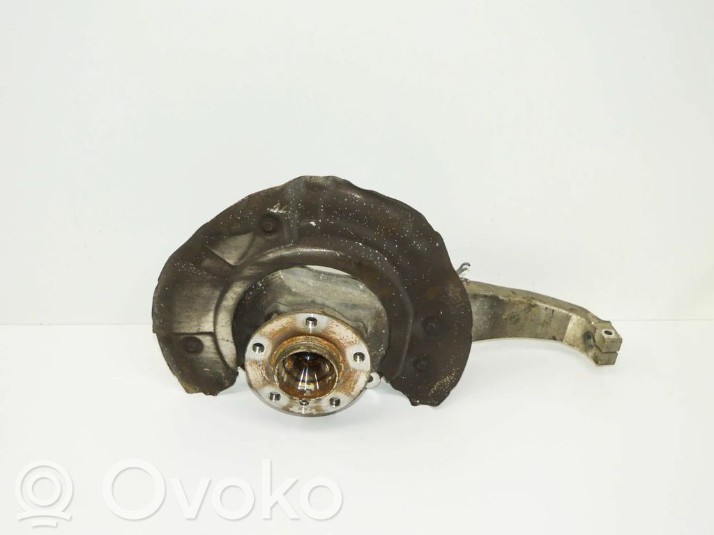 Cubo de rueda delantera   6775767