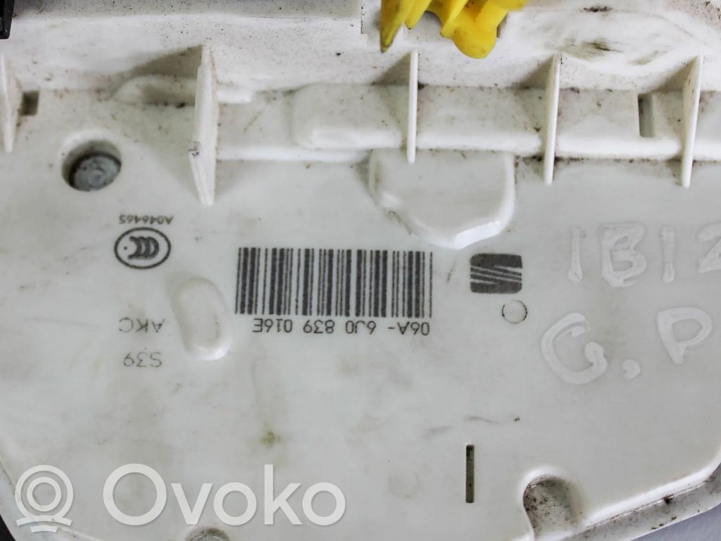 Seat Ibiza IV (6J,6P) Takaoven lukko 
