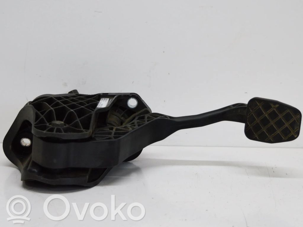 Audi A3 S3 8P Pedal de embrague 
