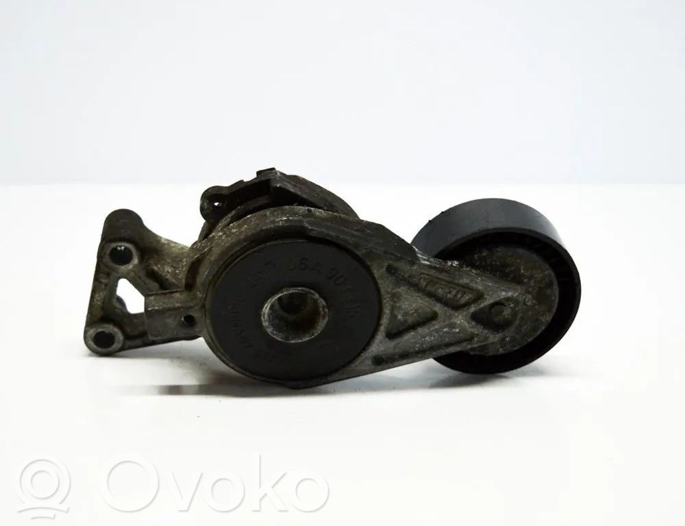 Audi A3 S3 8P Kita variklio skyriaus detalė 