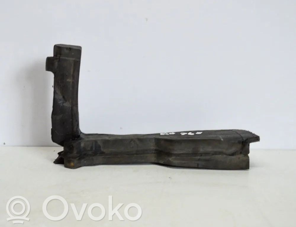 Audi A4 S4 B8 8K Inne części komory silnika 