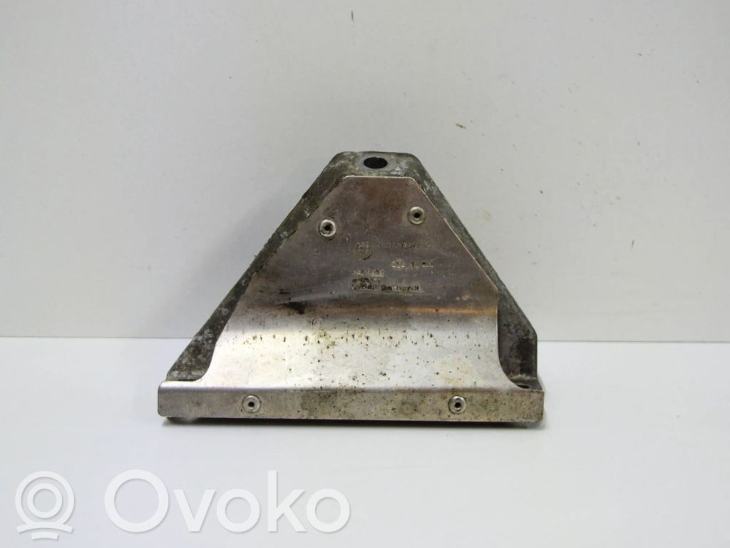 BMW 5 F10 F11 Engine mounting bracket 