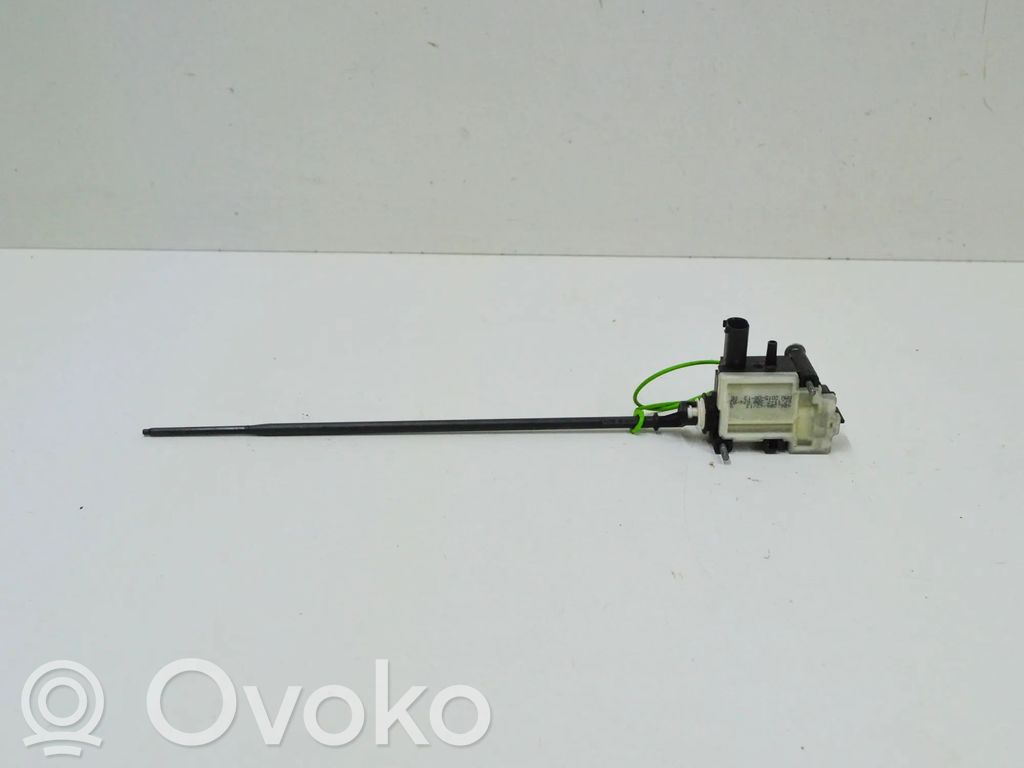 BMW 5 F10 F11 Serratura del tappo del serbatoio del carburante 