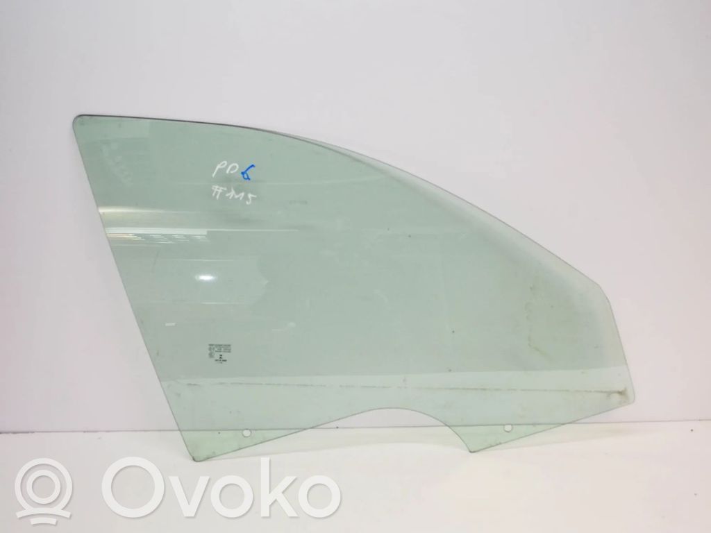 Skoda Octavia Mk2 (1Z) Front door window glass four-door 
