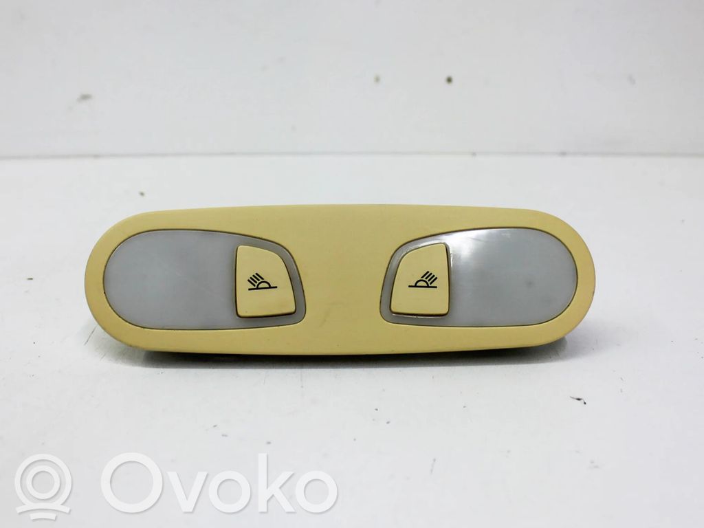 Audi A6 S6 C7 4G Etuistuimen valo
