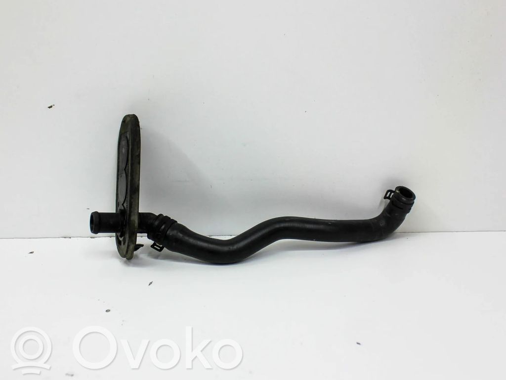 Audi A4 S4 B9 8W Conductă/furtun lichid de răcire motor